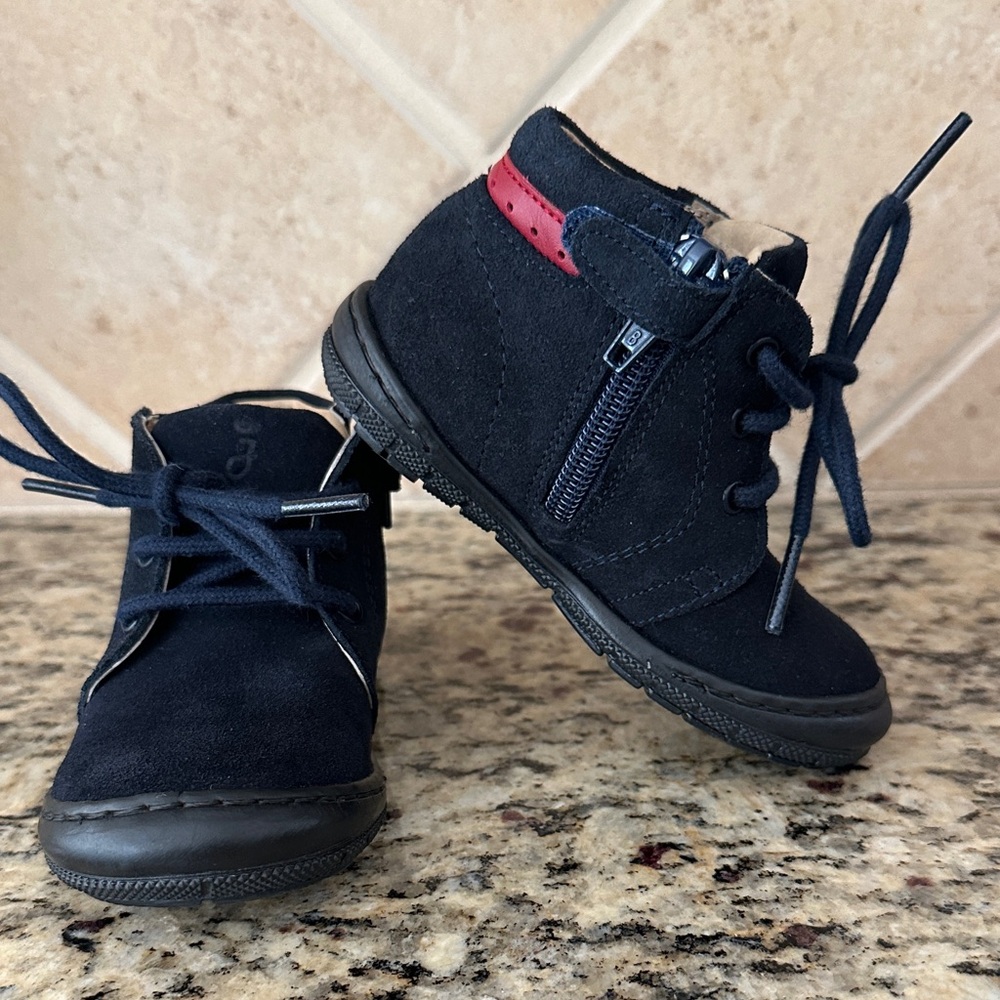 NEW Jacadi Dark Blue Suede Leather Kids Boots with Red Detail size 5.5 / 21
